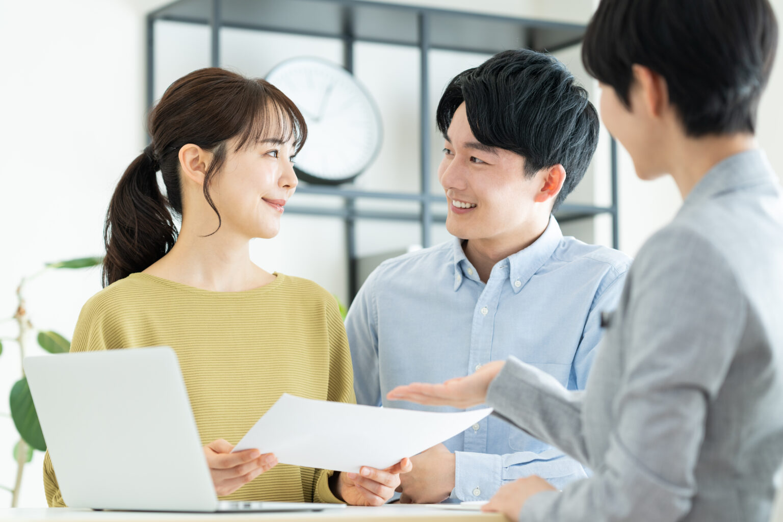 ライフプランを相談する夫婦