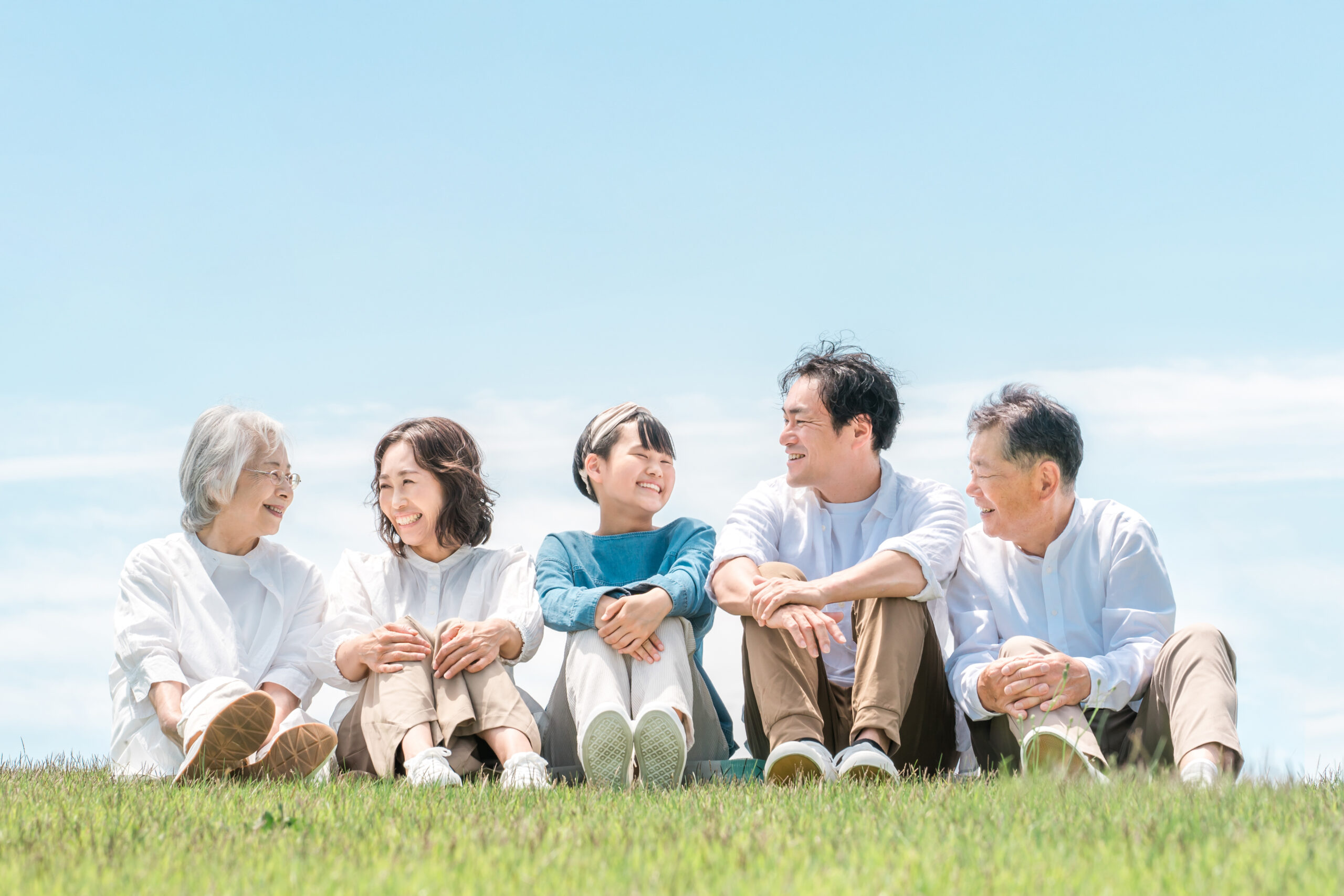 親子で終活について話し合うイメージ